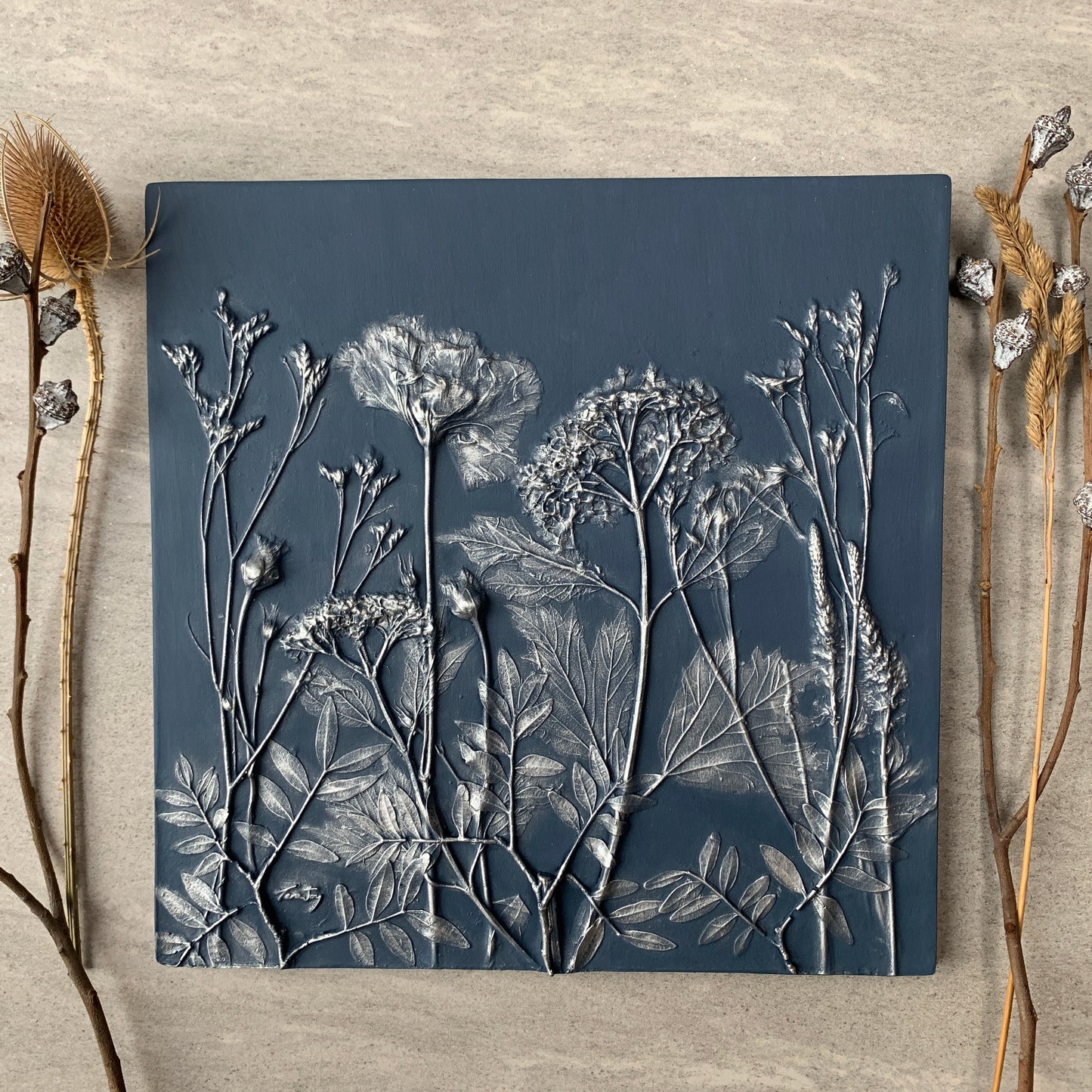 Deep Blue Botanical Flower Cast - Enchantment